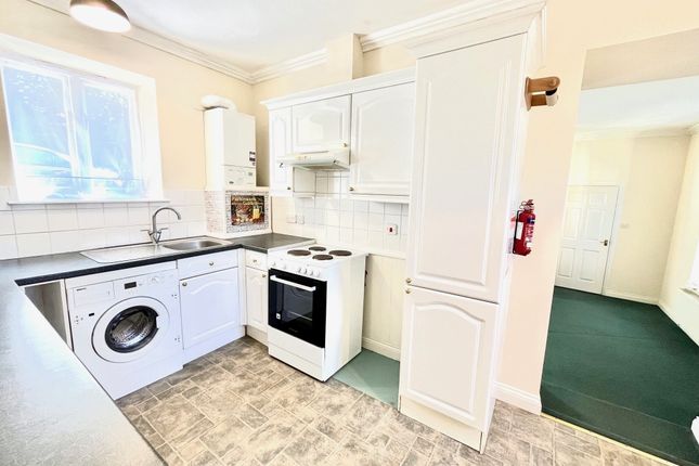 12, St. Columb photo 2
