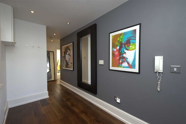 Flat for sale in Lee High Road, London