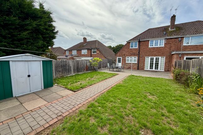 24, Rea Avenue, Rednal photo 4