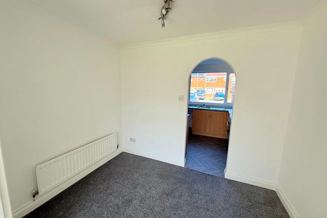 17 Weardale Walk, Shildon photo 3