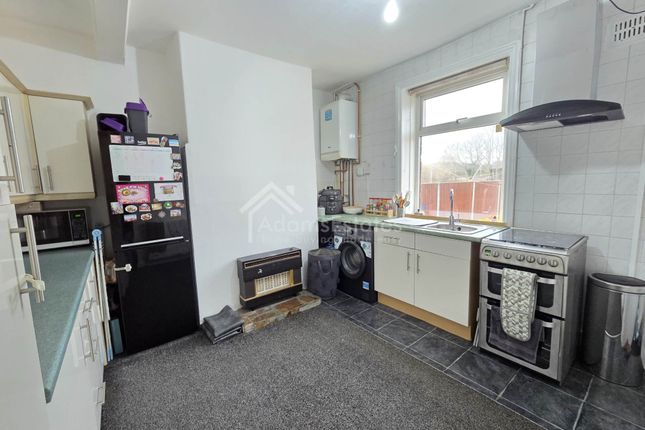 6, Chestnut Terrace, Dewsbury photo 4