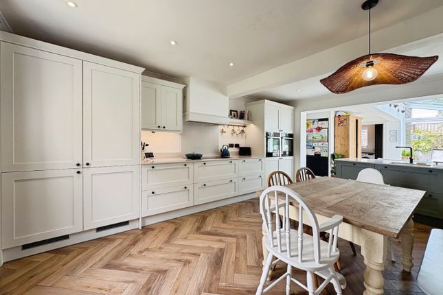 3 Minster Terrace, Manaccan, Cornwall photo 2