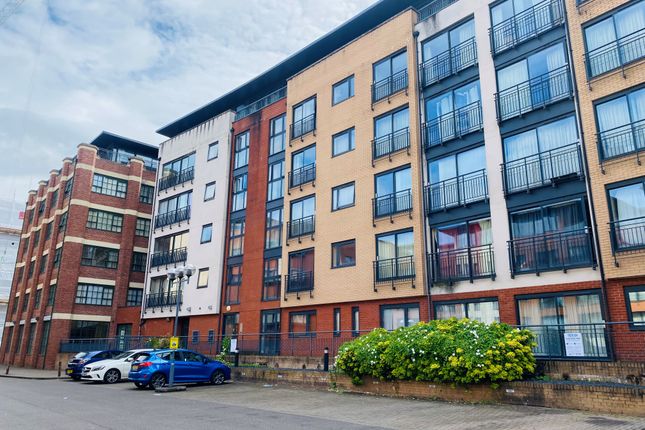 2 bed flat to rent in Kinvara Heights, 7 Rea Place, Digbeth, Birmingham B12