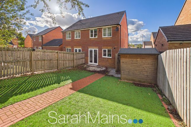 13 Cuthbert Park, Chester Le Street photo 4