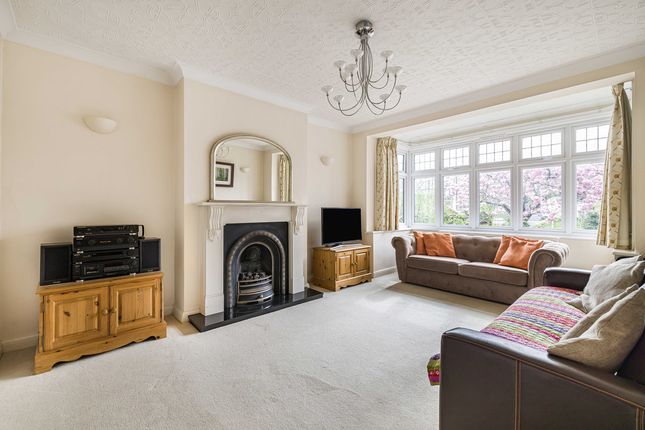14, Rafford Way, Bromley photo 3