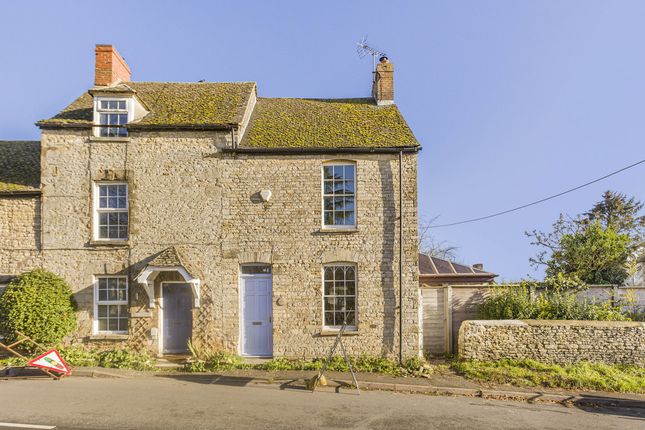 3-bed house on Corner House Cottage, High Street, Islip, £500,000