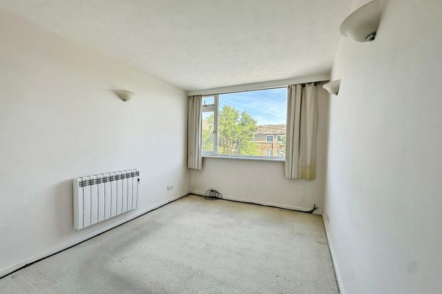 210A, Fleet Road, Fleet photo 3
