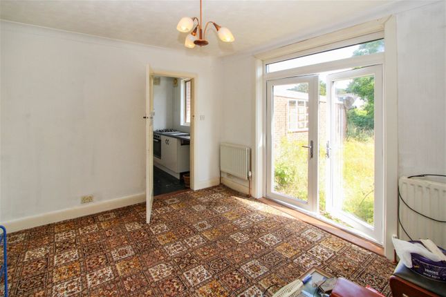 Bungalow for sale in Springfield Avenue, Holbury, Southampton