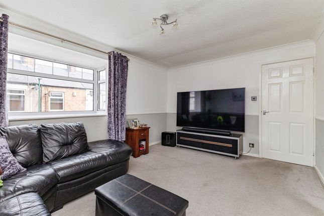 27, Hewley Street, Middlesbrough photo 3