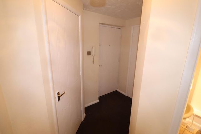 95, Drapers Field, Coventry photo 5