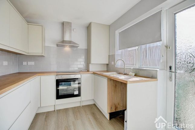 14, Abbotsbury Close, Coventry photo 4