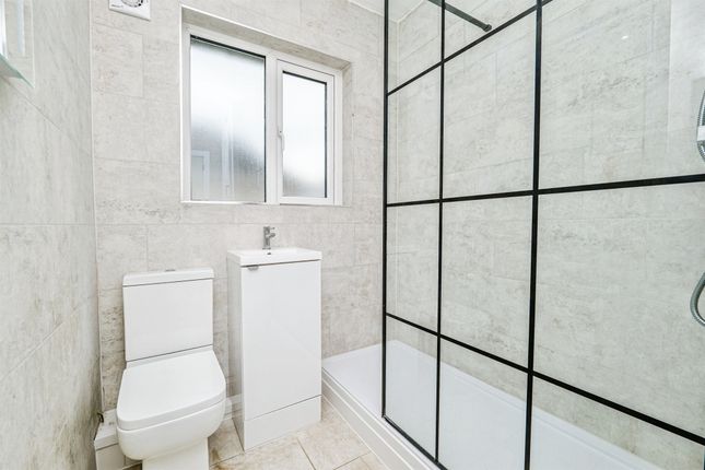 9, Rockfields, Porthcawl photo 4