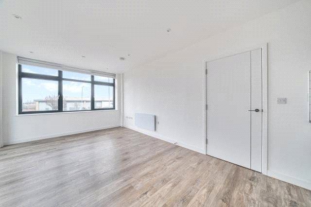 Apartment 65, Viewpoint House, Staines-Upon-Thames photo 5