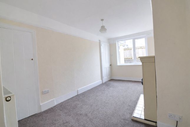 3 Lynn Terrace Stonemans Lane, Torrington Devon, Devon photo 3