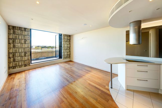 Flat to rent in Cromwell Road, London
