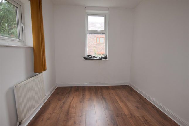 Flat to rent in Clarendon Road, Manchester