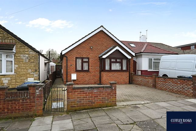 Bungalow for sale in Marnham Crescent, Greenford, Middlesex