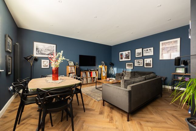 25, Dewar Place Lane, Edinburgh photo 2