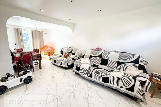 5, Fleetwood Close, Lancashire photo 3