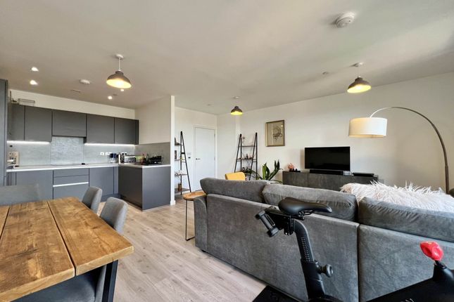 62 Lyall House, Shipbuilding Way, London photo 4