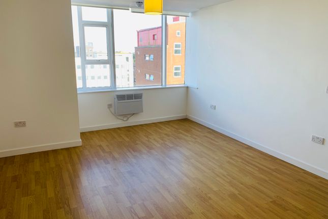 Flat for sale in Christchurch Road, Bournemouth