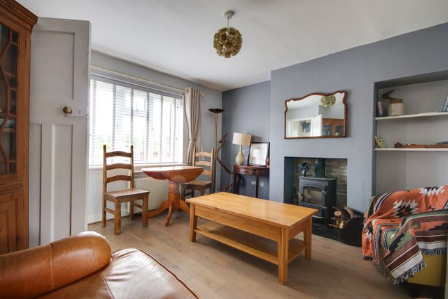 8 Broomhill Cottages, Lymington photo 2