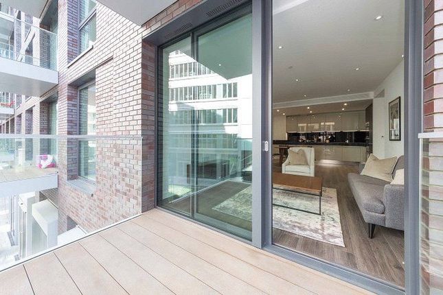 Meranti House Good mans Field, Leman Street, London photo 3