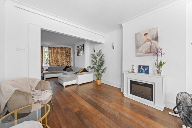 78, Leysdown Road, London photo 3