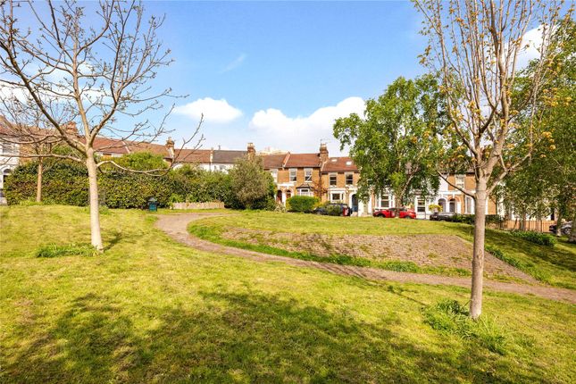 64, St. Albans Crescent, London photo 3