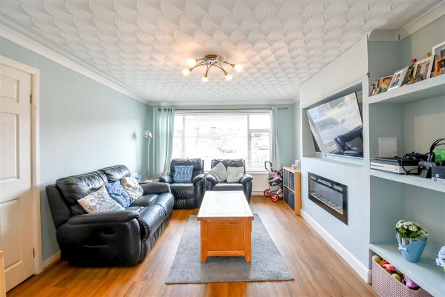 23, Liscum Way, Barry photo 3