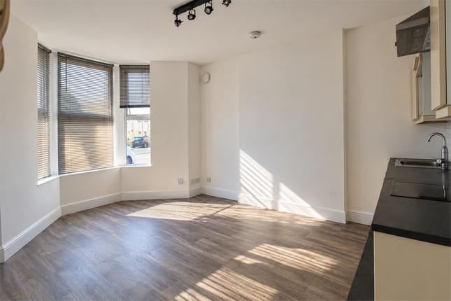 Flat 1, Gordon Road, Weston-super-Mare photo 5