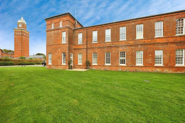 2-bed flat on Apartment 4, Hardy Villas, 20, Whitecroft Park, Isle of Wight, £165,000