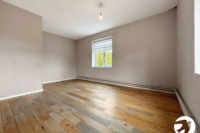 Flat 13, Attleborough Court,, Sydenham Hill, London photo 3