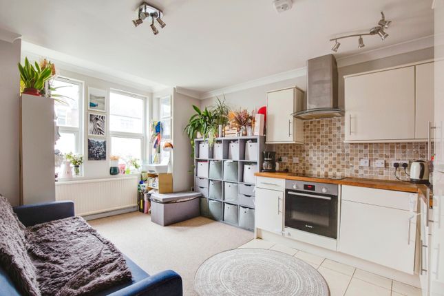 Flat for sale in Harrow View, Harrow