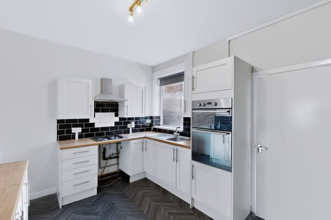 152 Bolton Old Road, Manchester photo 2