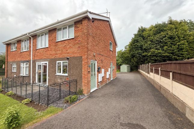 Studio flat on 10, Silver Close, Biddulph, £125,950