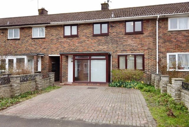 Thumbnail Terraced house to rent in Woodfield Road, Crawley
