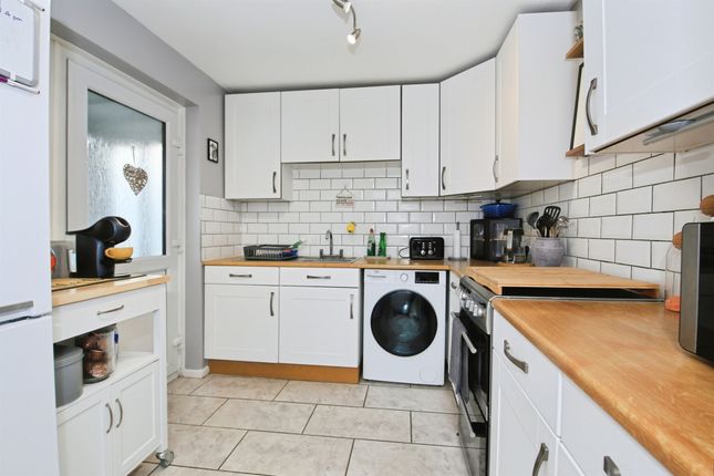 4, Beverstone, PETERBOROUGH photo 2