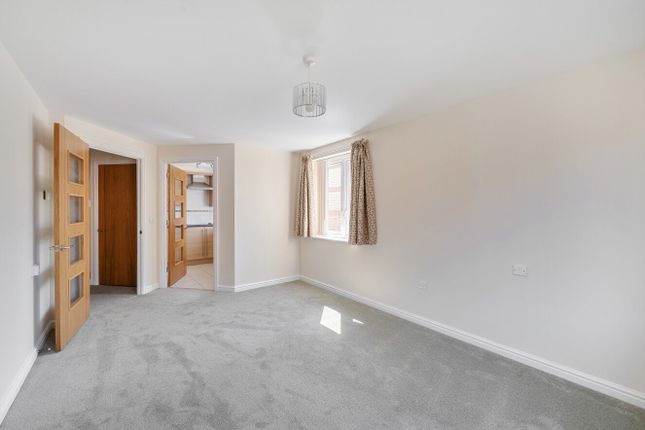 12 Catherine Court,, Sopwith Road, Hampshire photo 4