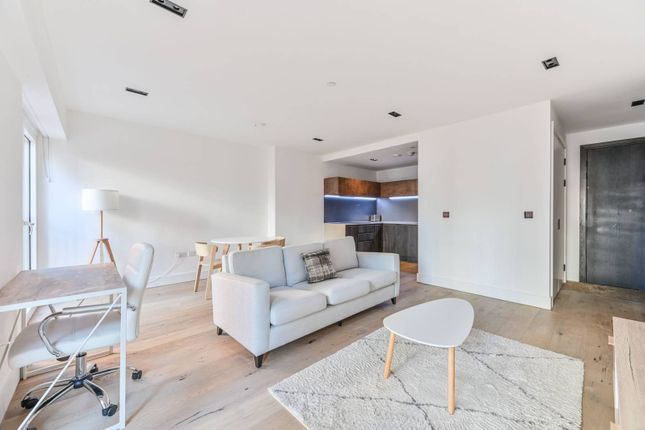 Thumbnail Flat for sale in Exchange Gardens, Vauxhall, London