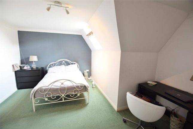 22, Paddock House, Ascot photo 4