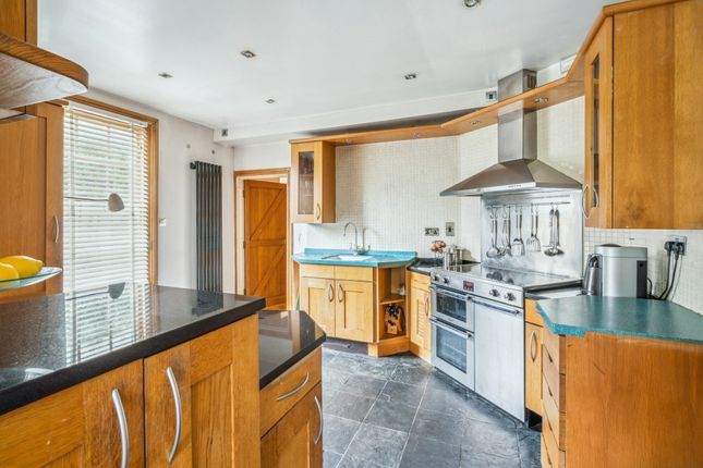 Cranbourne Cottage, One Pin Lane, Farnham Common photo 2