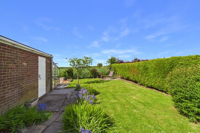 32, Alton Park, Driffield photo 4
