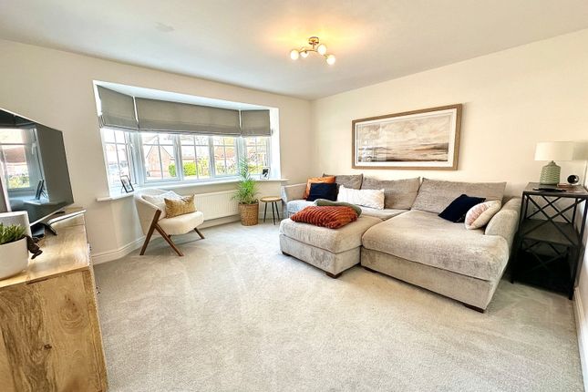 65, Wake Way, Northampton photo 2