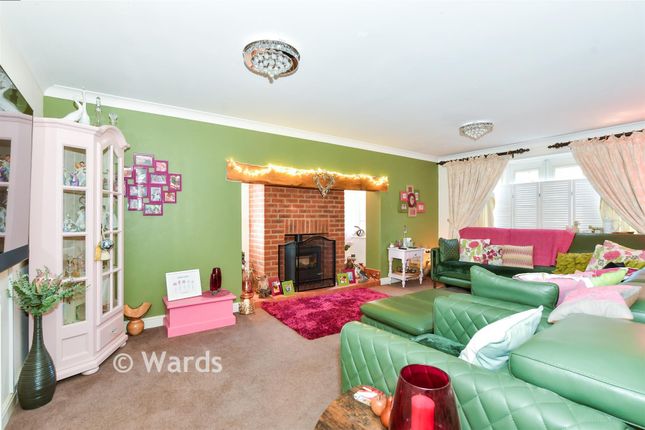 5-bed detached on 2, Bovarde Avenue, West Malling, £950,000