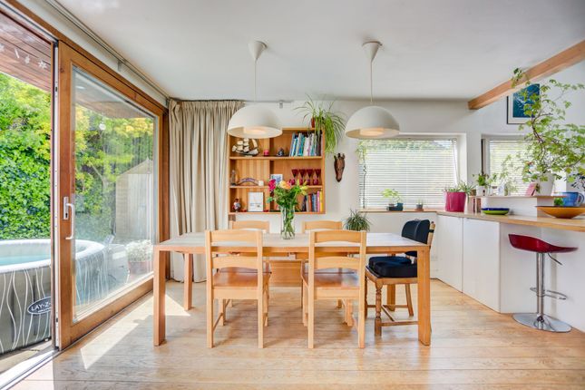 7a Jubilee Road, Brighton photo 4