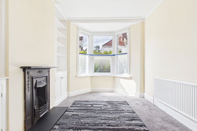 37, Highworth Road, Bristol photo 4