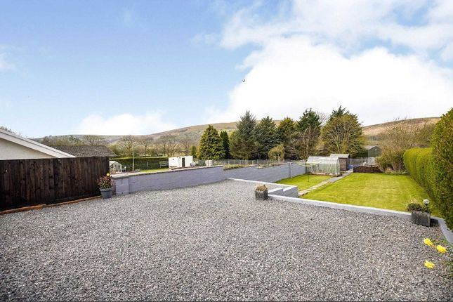 323, Heol Y Gors, Ammanford photo 2