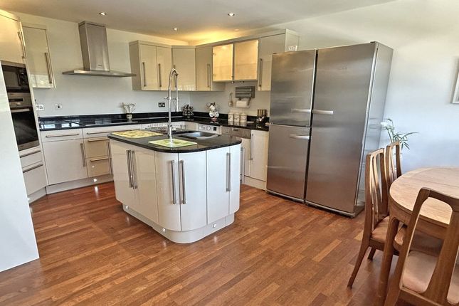 13 Belvedere Court, Hillside Road, Sidmouth photo 3
