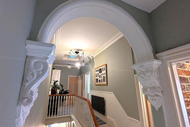 Top Flat, 95 Station Avenue, Sandown photo 3